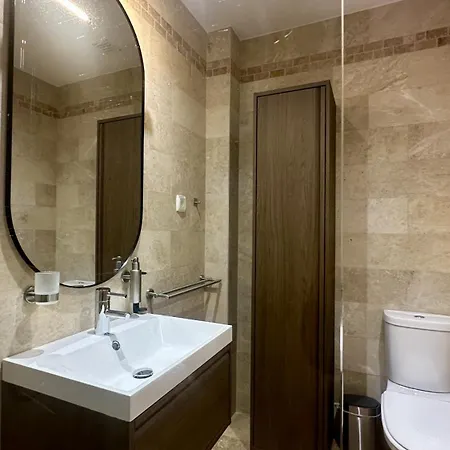 By Check-in Portugal * Senhora da Luz