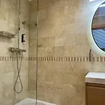 - Private Pool - 10 Guests - Lagos Villa *