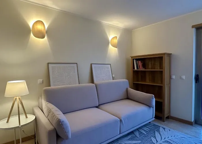 By Check-in Portugal Luz