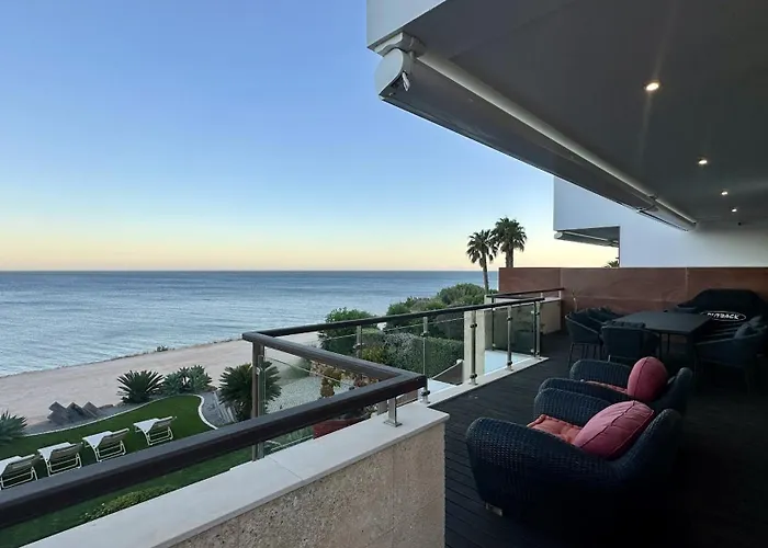 By Check-in Portugal * Luz