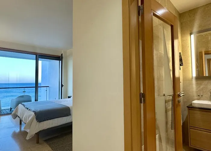 By Check-in Portugal Villa Luz