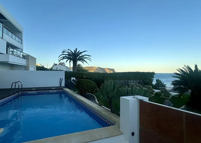 By Check-in Portugal Luz