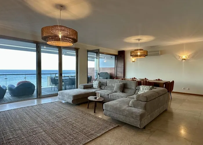 By Check-in Portugal Villa *