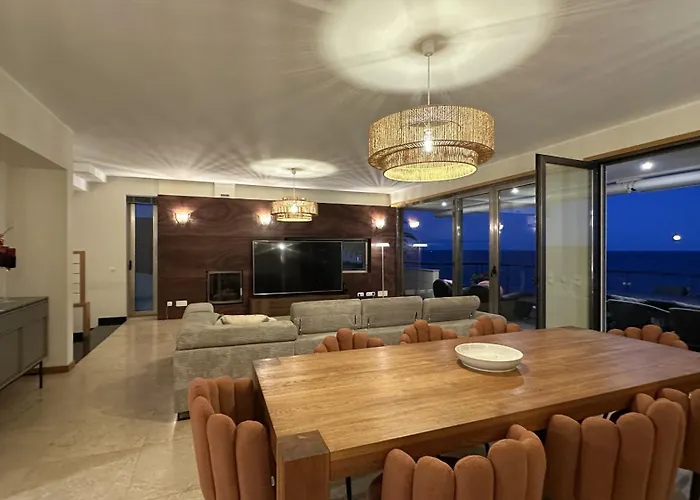 By Check-in Portugal